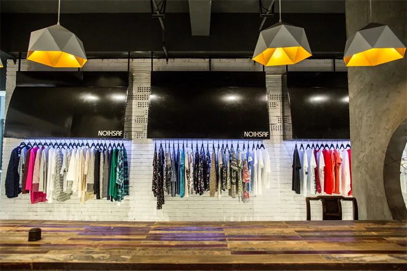 Showroom2