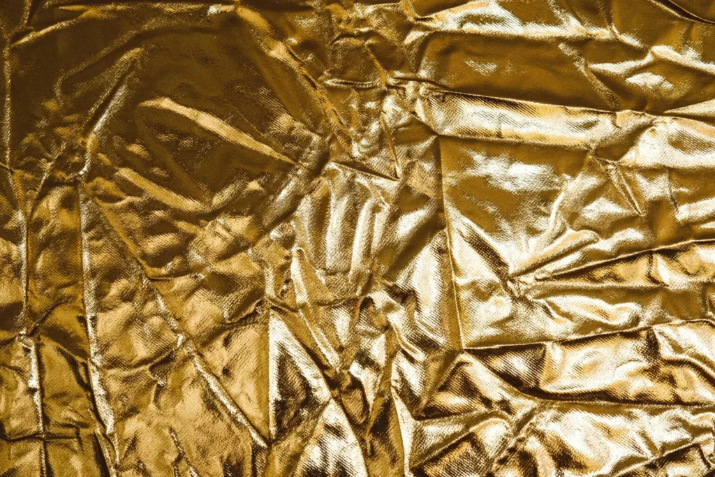 A Beginners Guide to Buying and Caring for Foil Print Tops 2