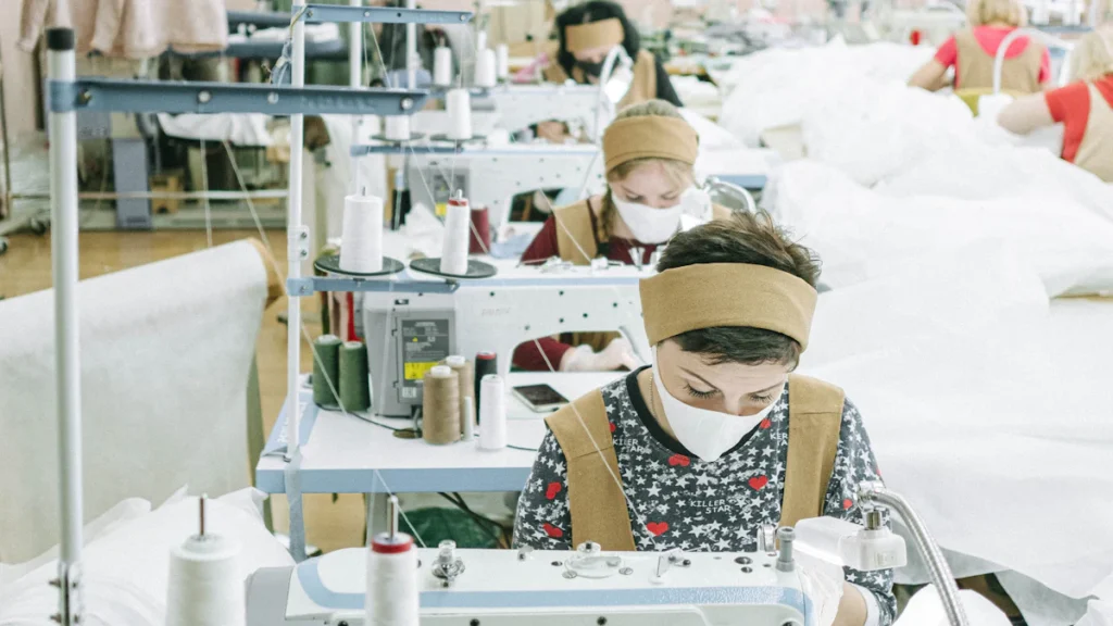 Top 5 Best T Shirt Manufacturers for Custom Apparel 2